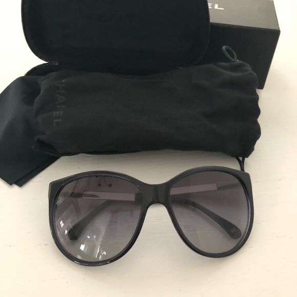 CHANEL Navy Blue Sunglasses - Picture 1 of 7